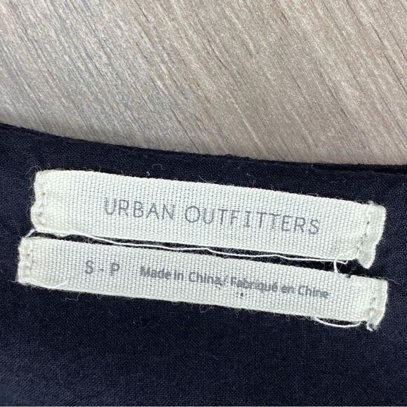 Urban Outfitters Tiered Clip Dot Mini Shift Dress Black Small - Picture 11 of 14